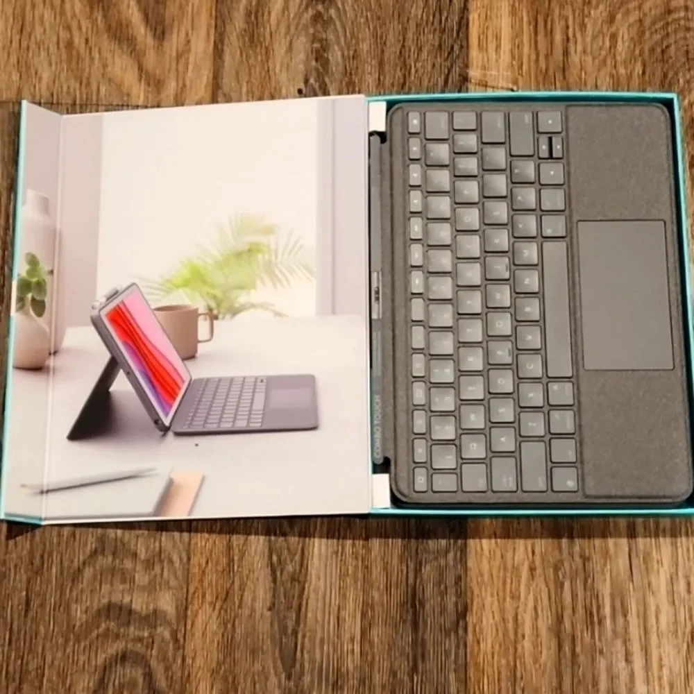Logitech Combo Touch Detachable Keyboard Case w/Trackpad & Smaet Connector Techn